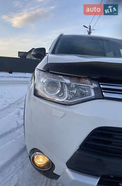 Позашляховик / Кросовер Mitsubishi Outlander 2014 в Тернополі