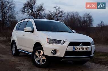 Позашляховик / Кросовер Mitsubishi Outlander 2010 в Корсунь-Шевченківському