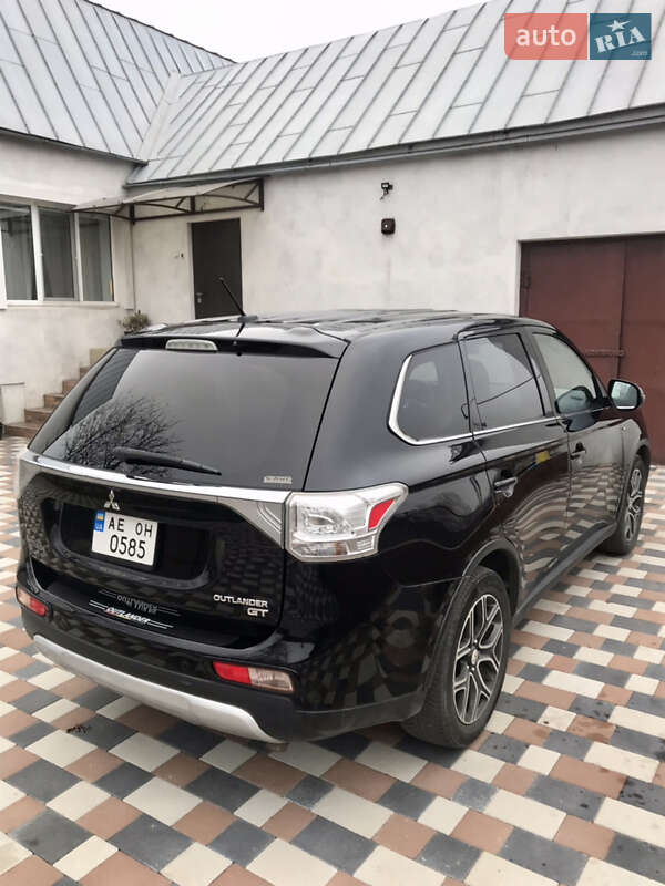 Позашляховик / Кросовер Mitsubishi Outlander 2014 в Дніпрі