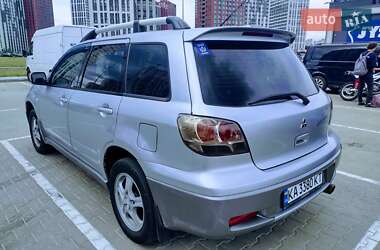 Внедорожник / Кроссовер Mitsubishi Outlander 2003 в 