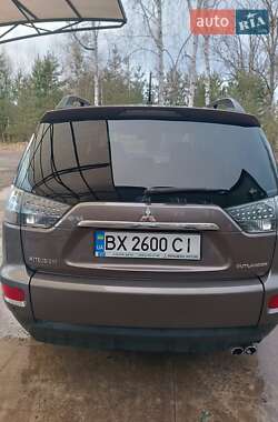 Позашляховик / Кросовер Mitsubishi Outlander 2011 в Славуті