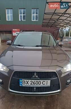 Позашляховик / Кросовер Mitsubishi Outlander 2011 в Славуті