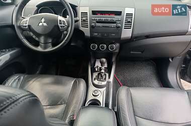 Позашляховик / Кросовер Mitsubishi Outlander 2011 в Славуті