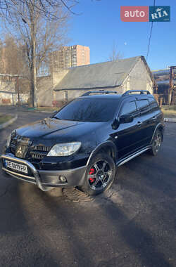 Позашляховик / Кросовер Mitsubishi Outlander 2005 в Дніпрі