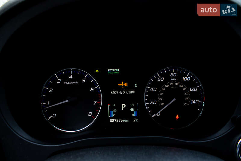 Позашляховик / Кросовер Mitsubishi Outlander 2015 в Львові фото 32 Позашляховик / Кросовер Mitsubishi Outlander 2015 в Львові