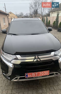 Внедорожник / Кроссовер Mitsubishi Outlander 2018 в Днепре