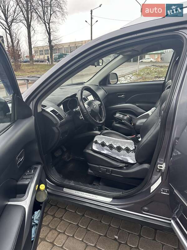 Позашляховик / Кросовер Mitsubishi Outlander 2007 в Івано-Франківську фото 8 Позашляховик / Кросовер Mitsubishi Outlander 2007 в Івано-Франківську