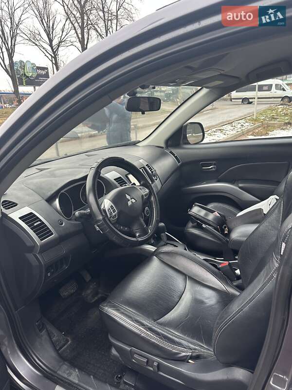 Позашляховик / Кросовер Mitsubishi Outlander 2007 в Івано-Франківську фото 11 Позашляховик / Кросовер Mitsubishi Outlander 2007 в Івано-Франківську