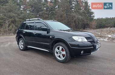 Позашляховик / Кросовер Mitsubishi Outlander 2005 в Охтирці