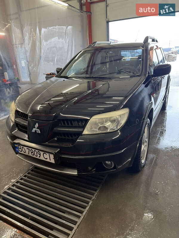 Позашляховик / Кросовер Mitsubishi Outlander 2007 в Тернополі