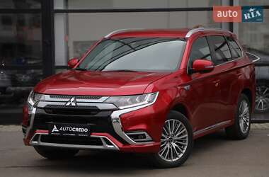 Позашляховик / Кросовер Mitsubishi Outlander 2020 в Харкові