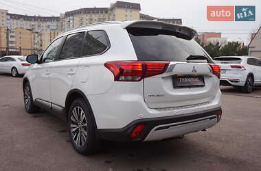 Позашляховик / Кросовер Mitsubishi Outlander 2021 в Одесі