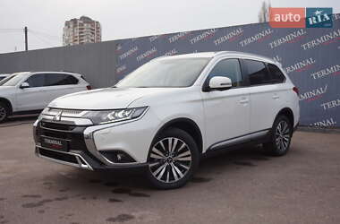 Позашляховик / Кросовер Mitsubishi Outlander 2021 в Одесі