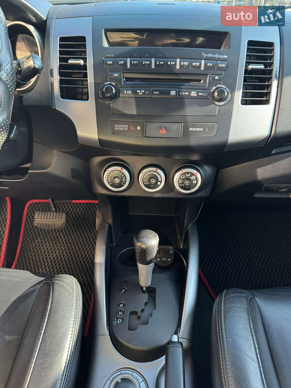 Позашляховик / Кросовер Mitsubishi Outlander 2007 в Ізмаїлі