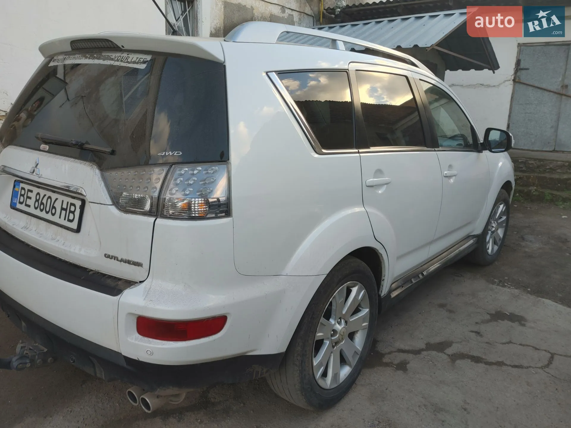 2010 Mitsubishi Outlander - мініатюра 9