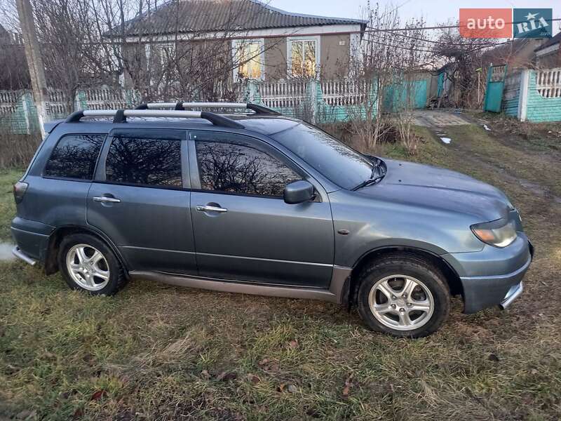 Внедорожник / Кроссовер Mitsubishi Outlander 2003 в Великой Михайловке фото 6 Внедорожник / Кроссовер Mitsubishi Outlander 2003 в Великой Михайловке