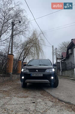 Внедорожник / Кроссовер Mitsubishi Outlander 2009 в Киеве