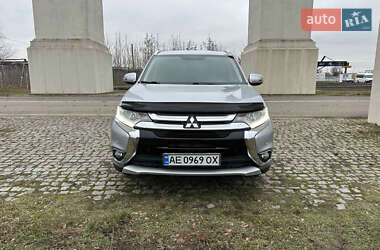 Внедорожник / Кроссовер Mitsubishi Outlander 2016 в Днепре