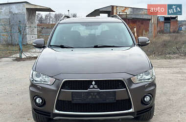 Позашляховик / Кросовер Mitsubishi Outlander 2011 в Охтирці