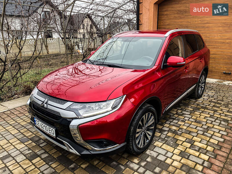 Внедорожник / Кроссовер Mitsubishi Outlander 2023 в Черновцах фото 2 Внедорожник / Кроссовер Mitsubishi Outlander 2023 в Черновцах