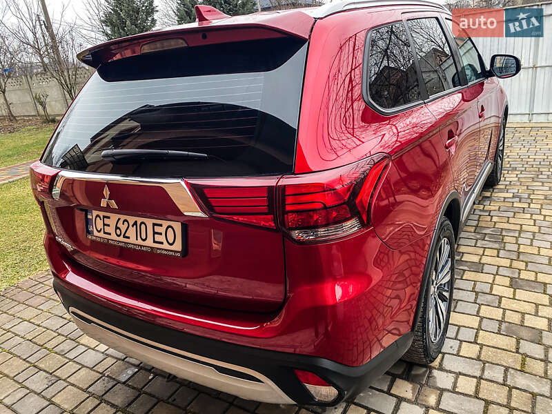 Внедорожник / Кроссовер Mitsubishi Outlander 2023 в Черновцах фото 13 Внедорожник / Кроссовер Mitsubishi Outlander 2023 в Черновцах