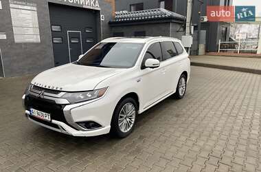 Позашляховик / Кросовер Mitsubishi Outlander 2019 в Білій Церкві