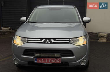 Позашляховик / Кросовер Mitsubishi Outlander 2013 в Дубні