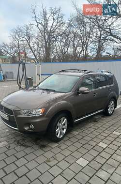 Позашляховик / Кросовер Mitsubishi Outlander 2010 в Черкасах