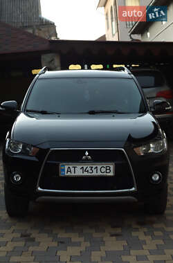 Позашляховик / Кросовер Mitsubishi Outlander 2010 в Долині