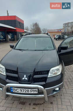 Внедорожник / Кроссовер Mitsubishi Outlander 2005 в Николаеве