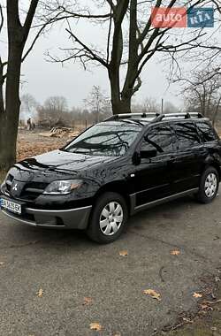 Внедорожник / Кроссовер Mitsubishi Outlander 2004 в Кропивницком