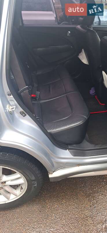 Внедорожник / Кроссовер Mitsubishi Outlander 2006 в Черкассах фото 4 Внедорожник / Кроссовер Mitsubishi Outlander 2006 в Черкассах
