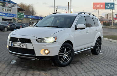 Позашляховик / Кросовер Mitsubishi Outlander 2010 в Хмельницькому