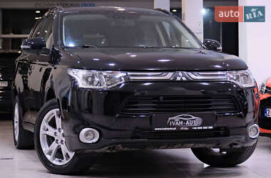 Mitsubishi Outlander 2013