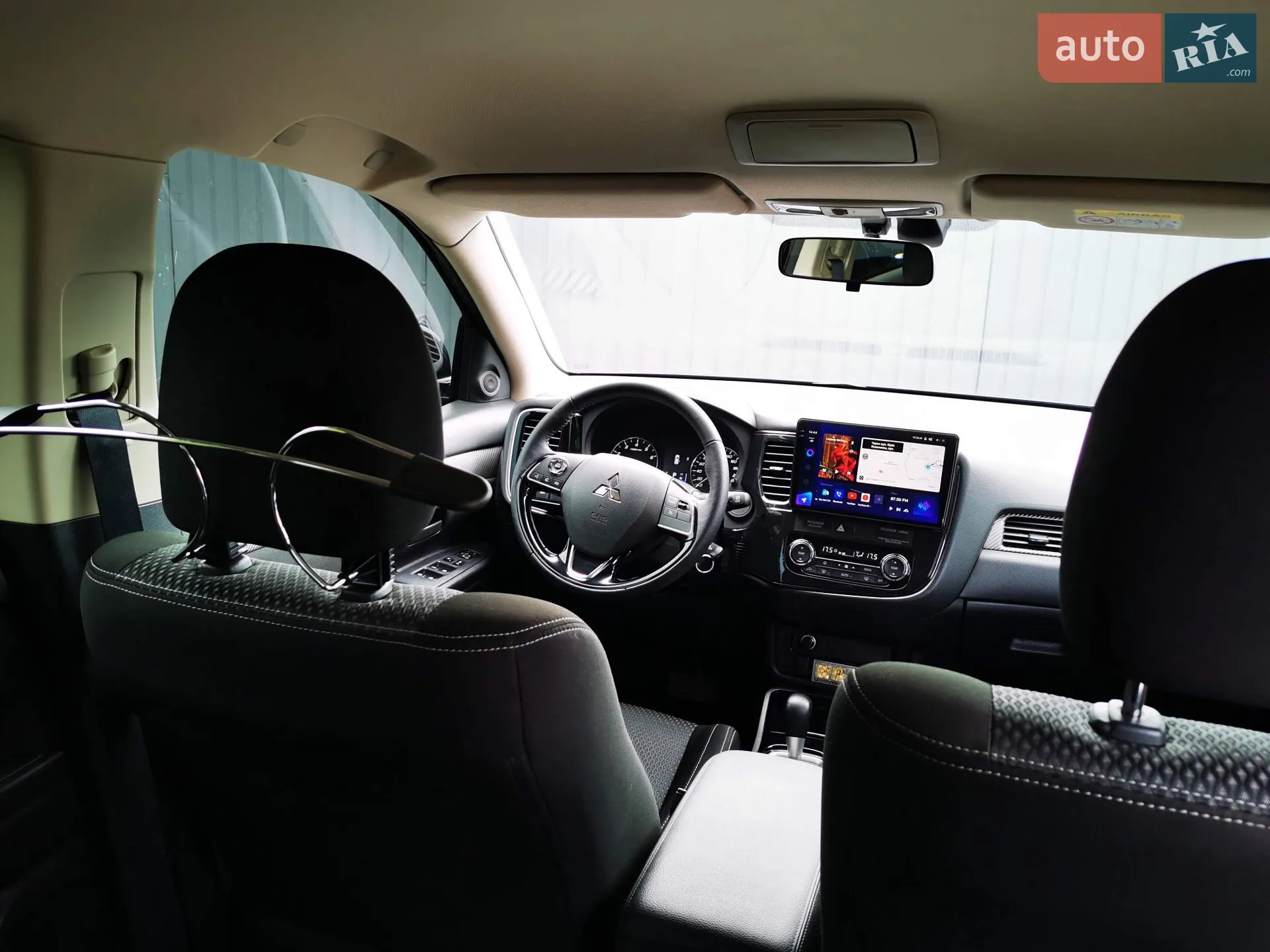 2017 Mitsubishi Outlander - мініатюра 10