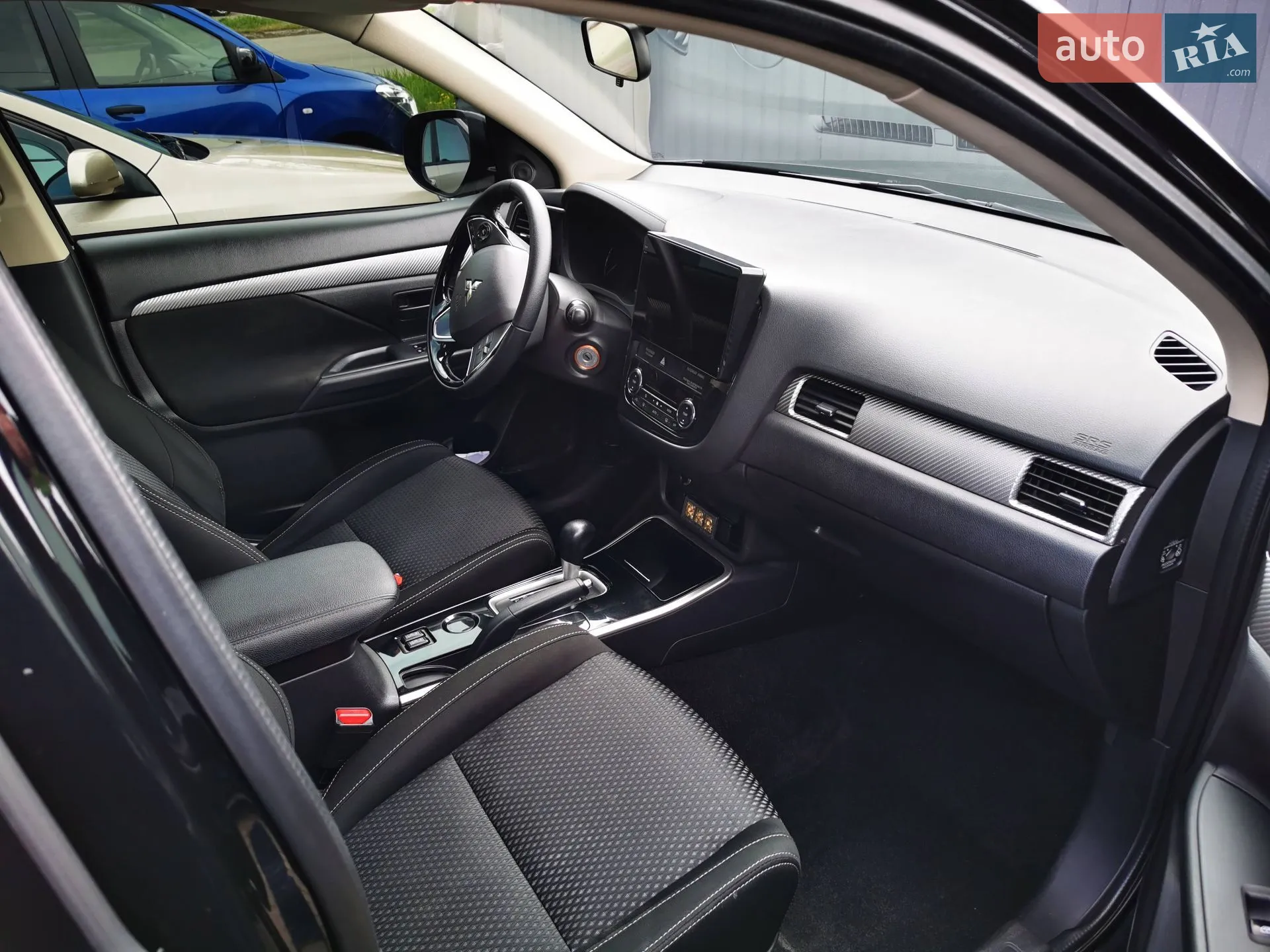 2017 Mitsubishi Outlander - мініатюра 7