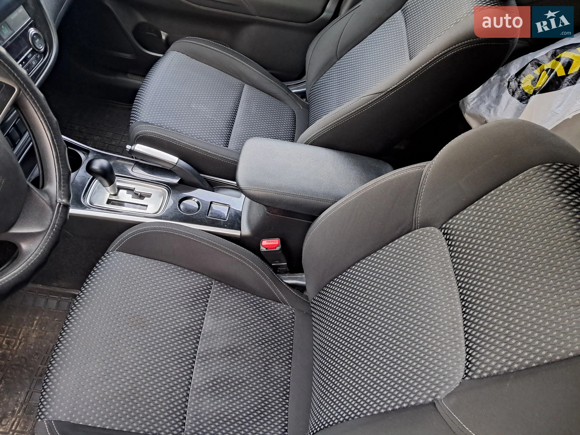 2018 Mitsubishi Outlander - мініатюра 2
