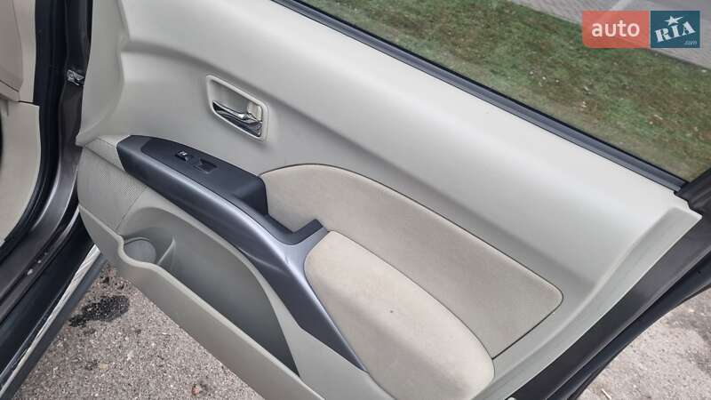 Позашляховик / Кросовер Mitsubishi Outlander 2010 в Черкасах фото 19 Позашляховик / Кросовер Mitsubishi Outlander 2010 в Черкасах