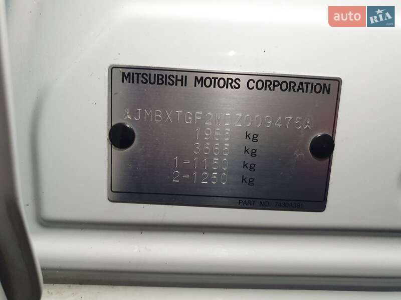 Внедорожник / Кроссовер Mitsubishi Outlander 2013 в Киеве