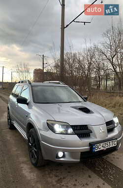 Позашляховик / Кросовер Mitsubishi Outlander 2004 в Львові