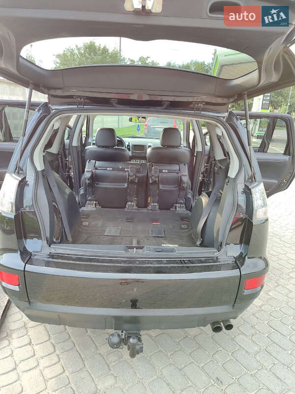 Внедорожник / Кроссовер Mitsubishi Outlander 2009 в Стрые