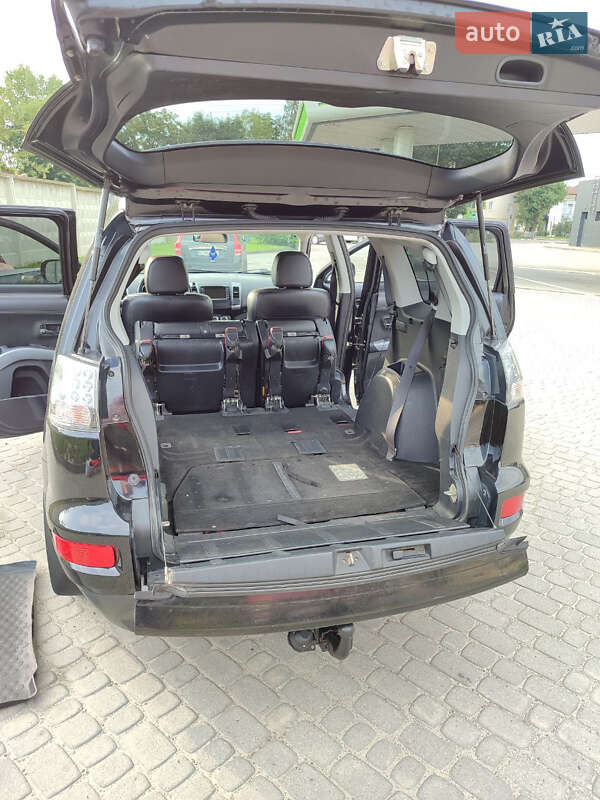 Внедорожник / Кроссовер Mitsubishi Outlander 2009 в Стрые