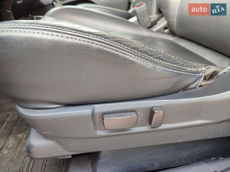 Внедорожник / Кроссовер Mitsubishi Outlander 2009 в Стрые