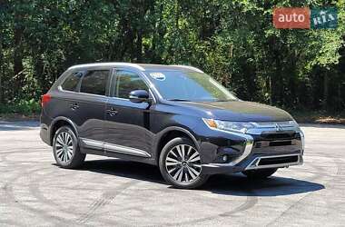 Mitsubishi Outlander 2020