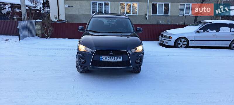 Внедорожник / Кроссовер Mitsubishi Outlander 2010 в Черновцах