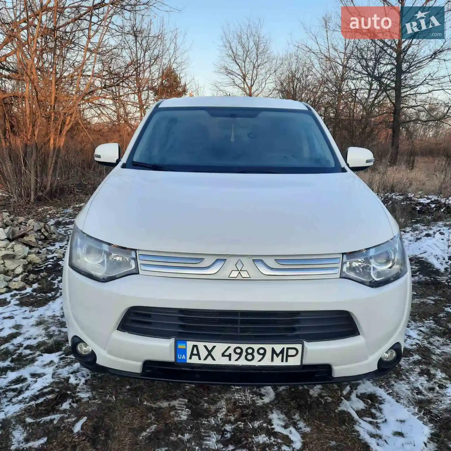2013 Mitsubishi Outlander - фото 1