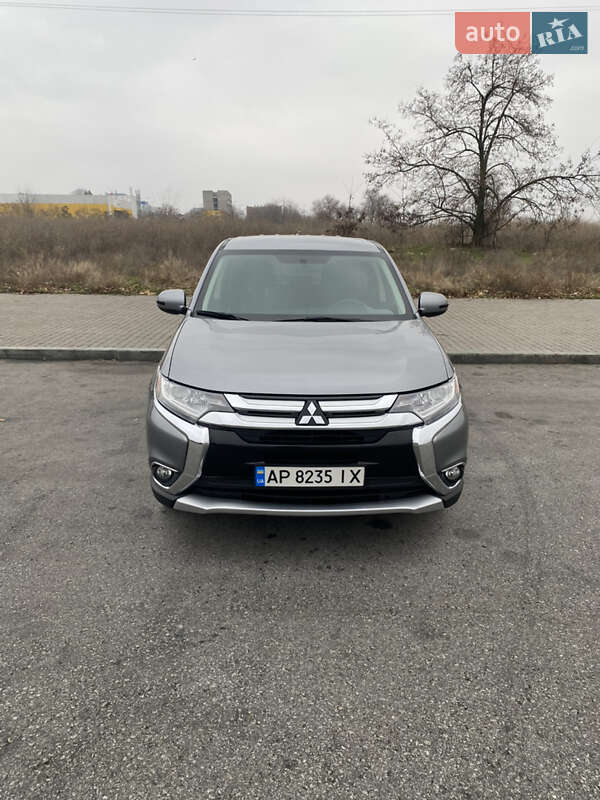 Внедорожник / Кроссовер Mitsubishi Outlander 2018 в Запорожье