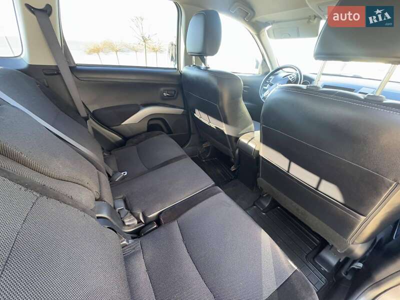 Внедорожник / Кроссовер Mitsubishi Outlander 2010 в Тернополе