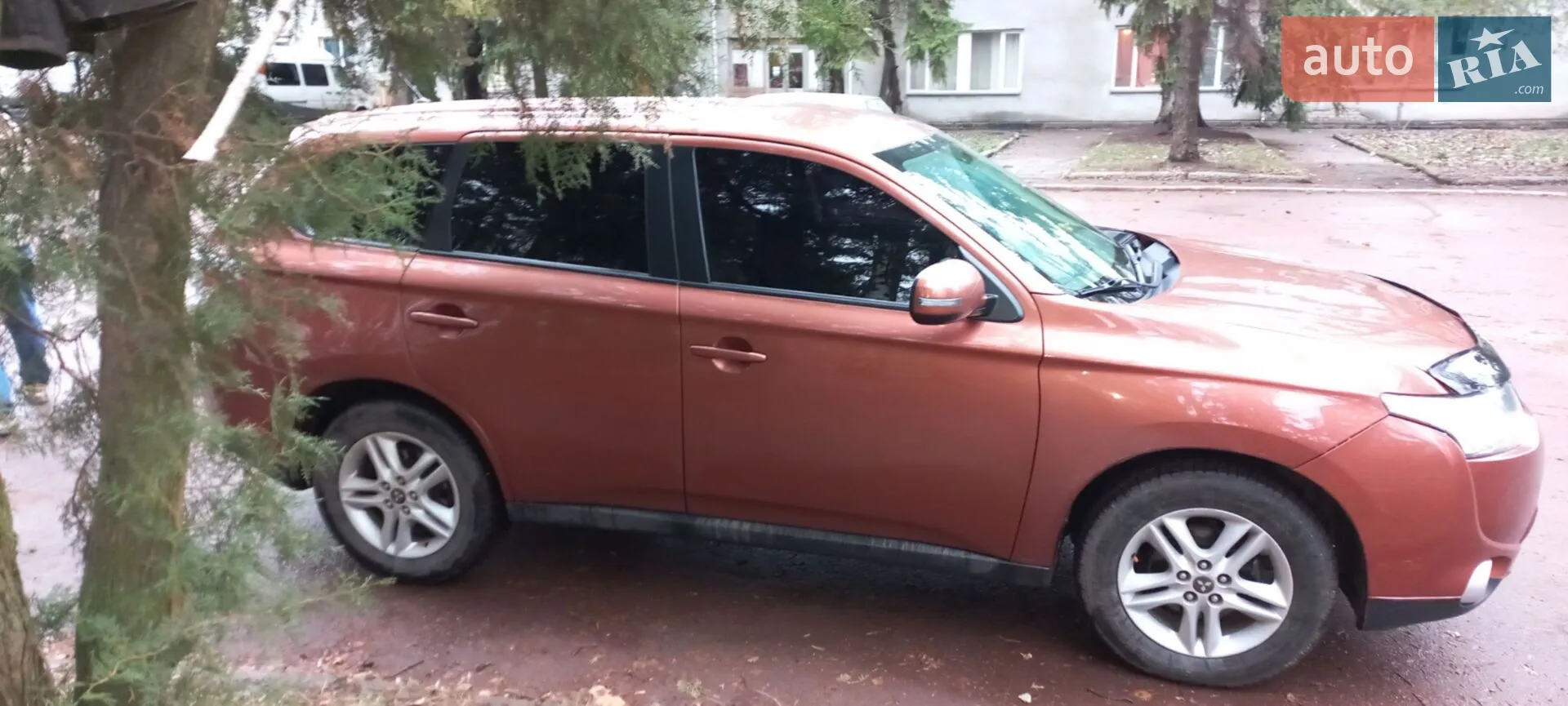 2013 Mitsubishi Outlander - мініатюра 3
