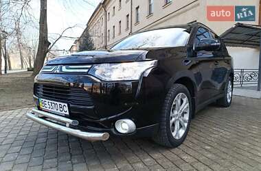 Внедорожник / Кроссовер Mitsubishi Outlander 2012 в Николаеве